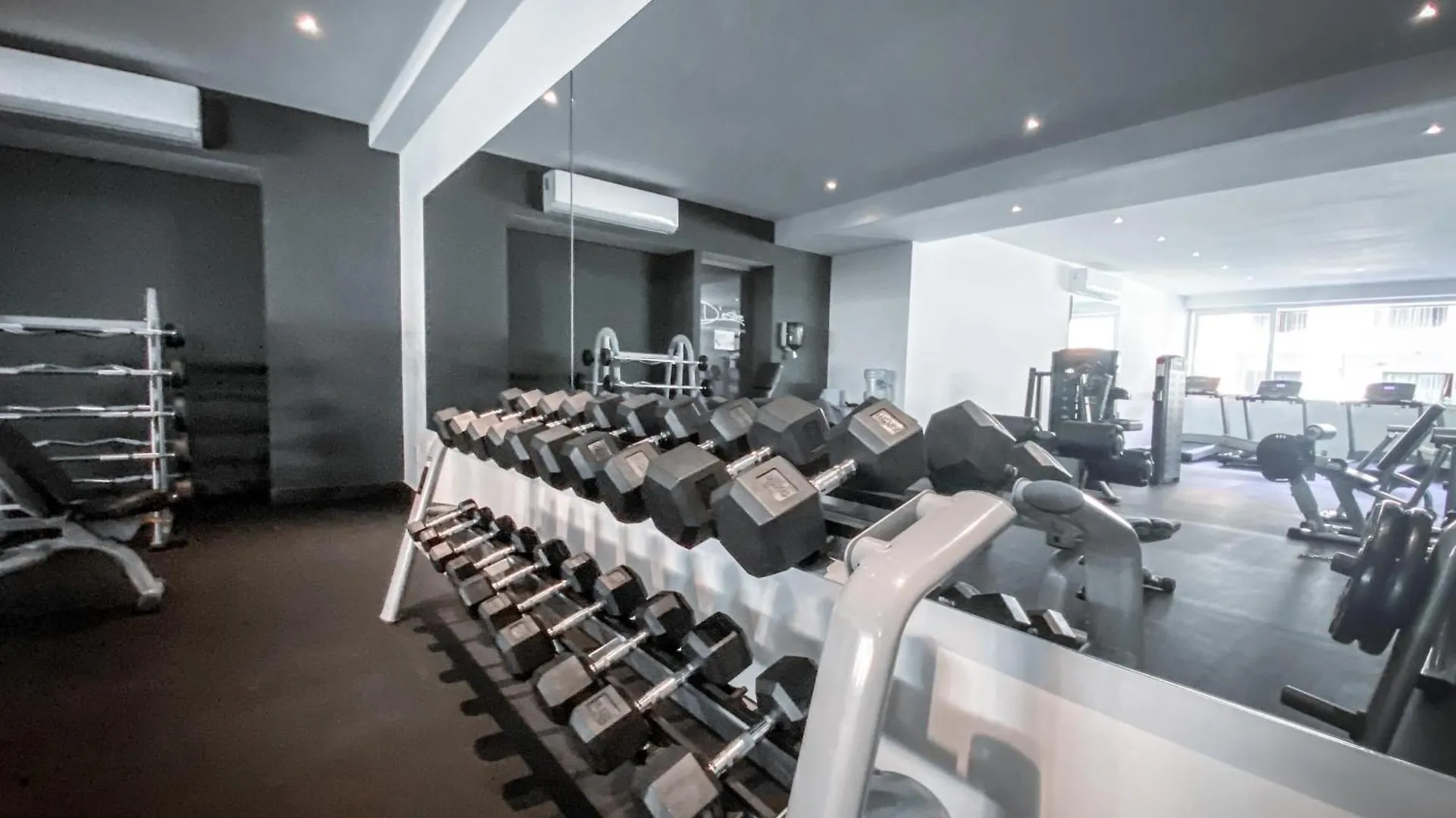 Boho 1 Bedroom With Pool, Gym, Hot Tub Puerto Vallarta Mexico