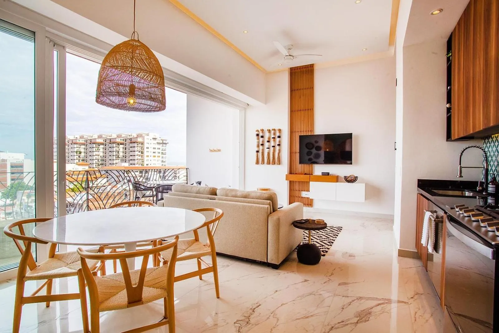 Boho 1 Bedroom With Pool, Gym, Hot Tub Puerto Vallarta Vakantiehuis